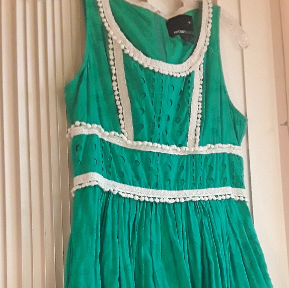 Green Boho lace trim Mini dress Forever21 Sz 6
